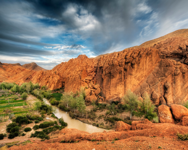 erg chebbi desert panorama