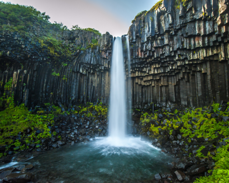 cascata di svartifoss e colonne di basalto